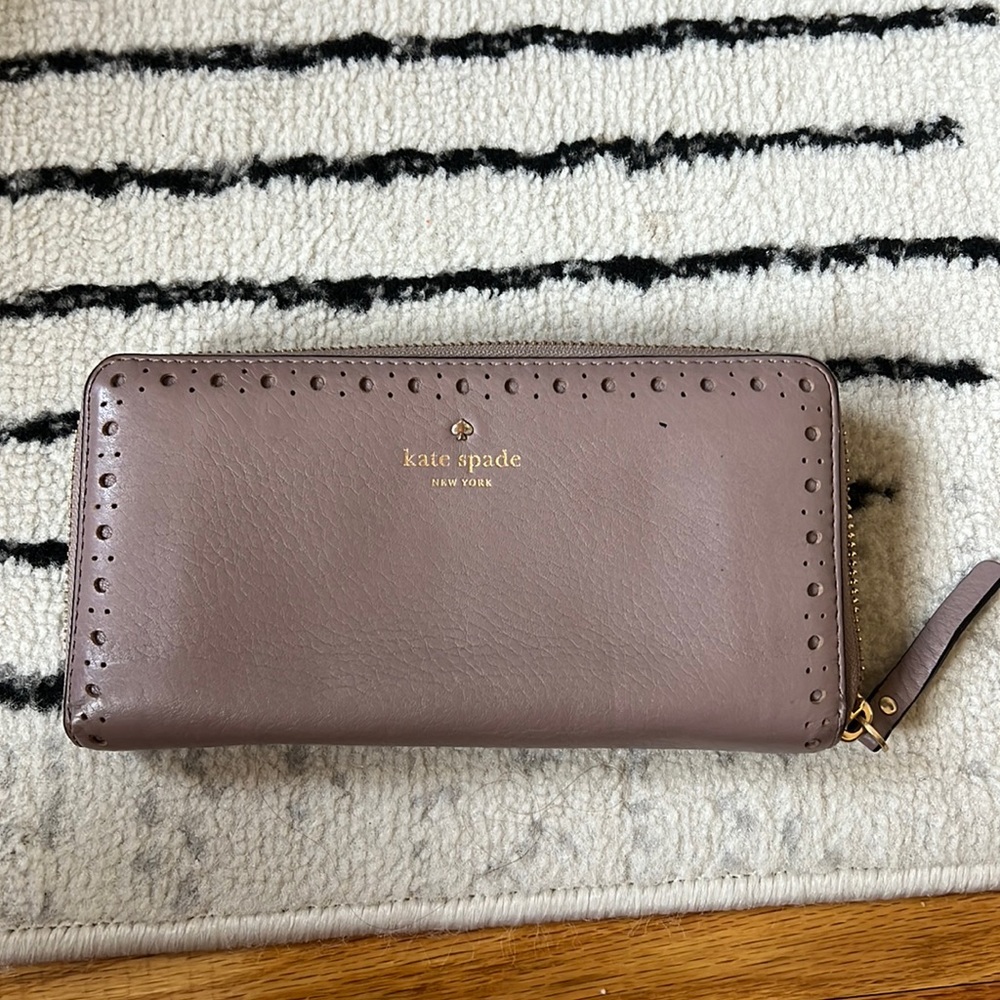 Kate Spade Leila Large Continental Wallet - Taupe